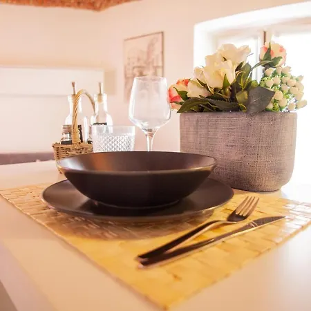 Apartament Bnbutler - Alfieri, 15 - Vecchie Atmosfere